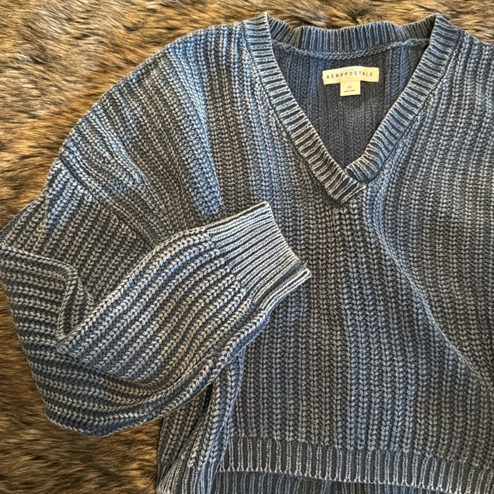 Aeropostale XS knit cropped blue distressed sweater